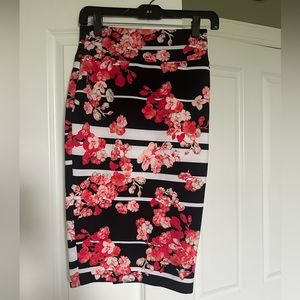 Thalia Sodi Skirt⭐️